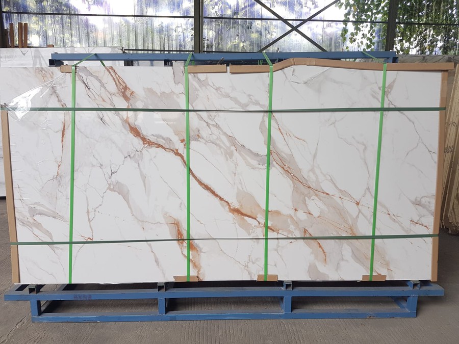 Sintere stone Calacatta Gold slabs Sintere stone Calacatta Gold slabs