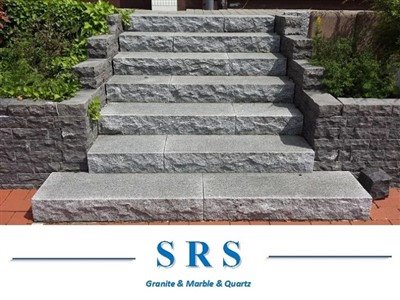 Großhandel mit Baumaterialien, grau, rot, weiß, schwarz, verrückter Granit
