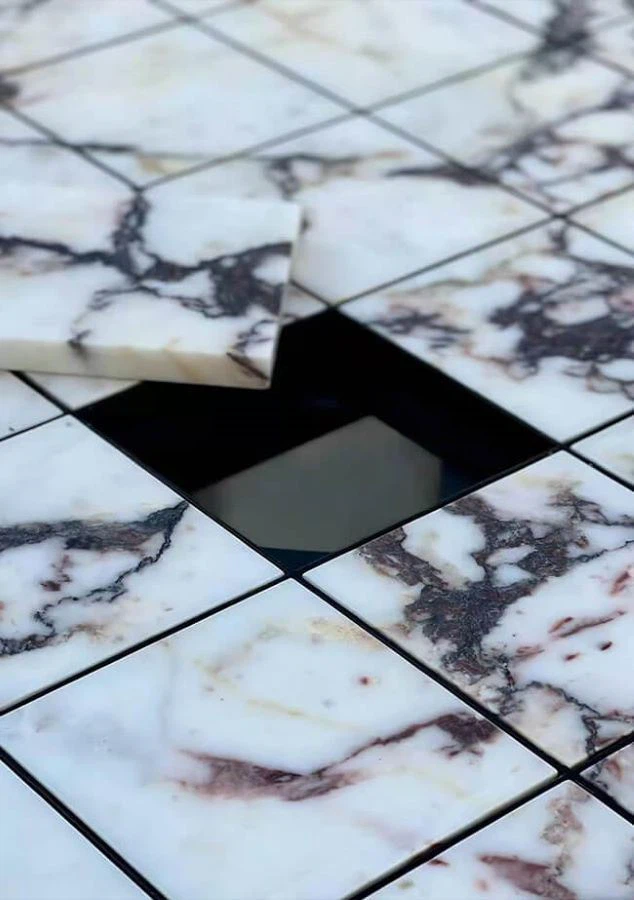 Calacatta Viola Marble kitchen