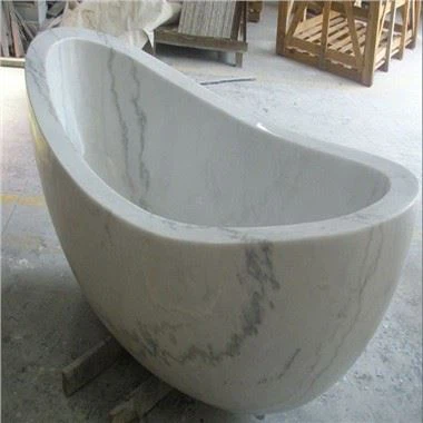 Badewanne aus Marmor