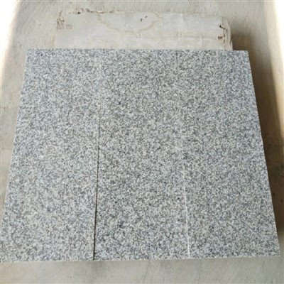 Günstiger chinesischer grauer G623-Granit für Fliesen/Pflastersteine/Wand/Arbeitsplatte
